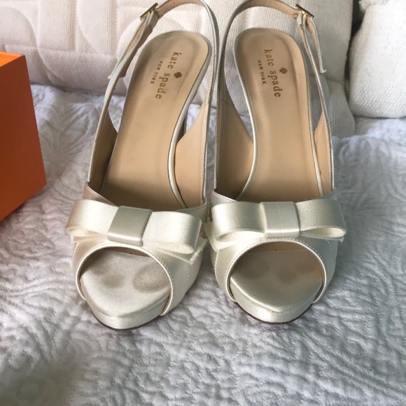 Kate spade Grano ivory satin heels